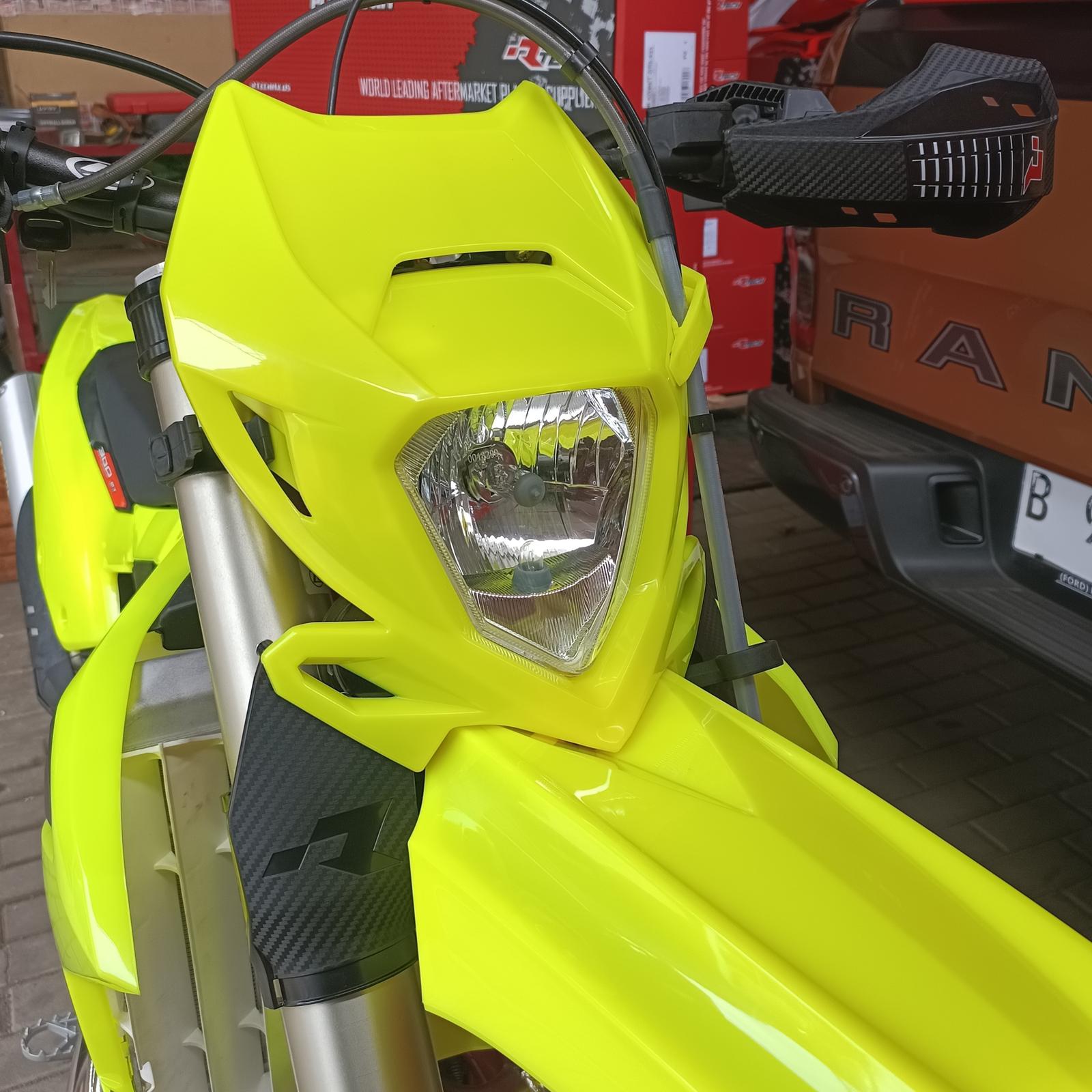 Body Kit Beta RR300 20/23 Yellow