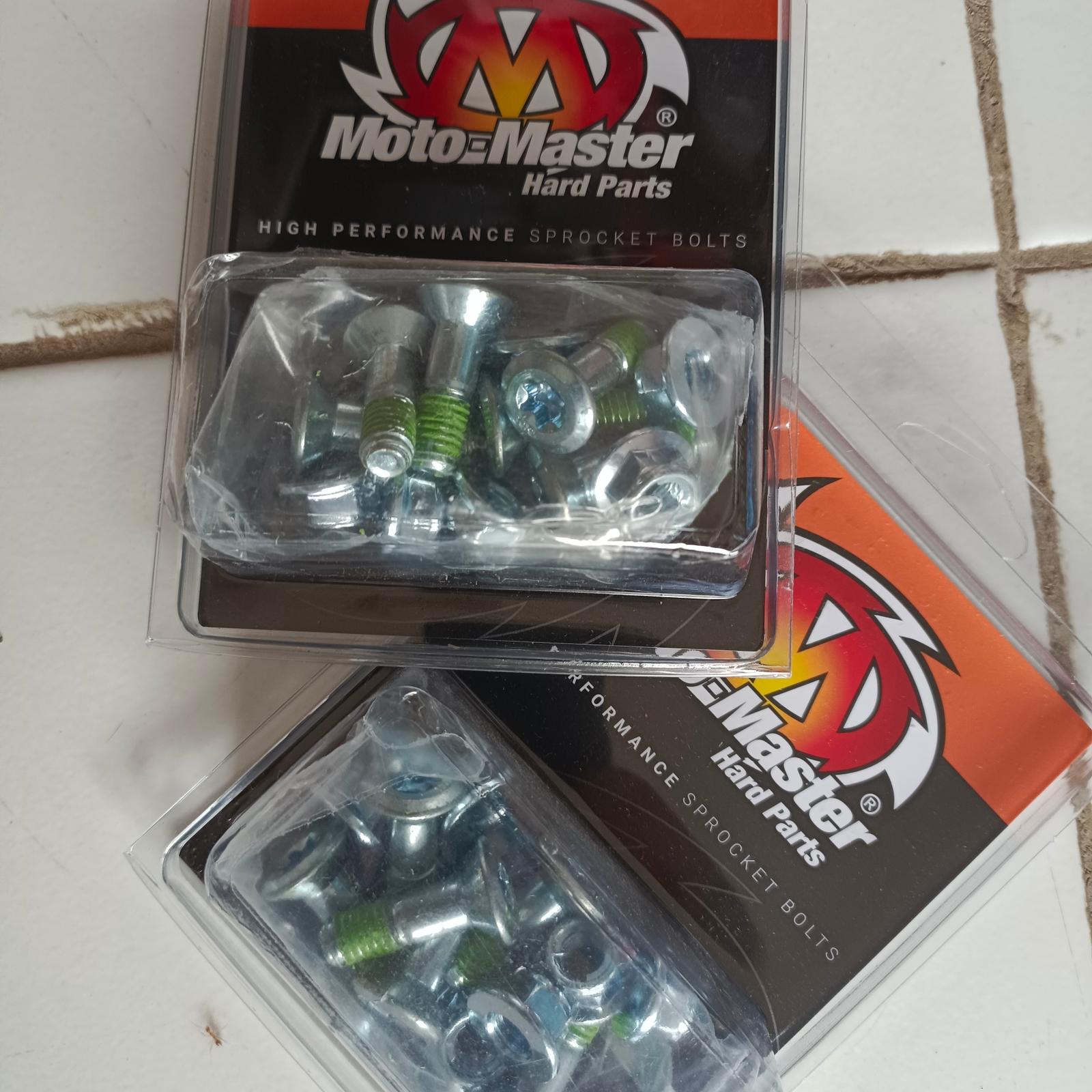 Baut Sproket Belakang Beta